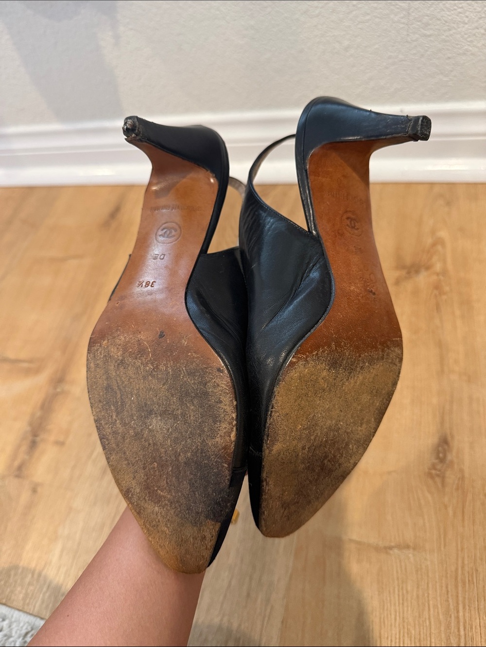 CHANEL Black Leather and Fabric Slingback Pumps - Picture 6 of 15